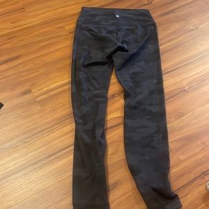 align leggings NOT double aligned